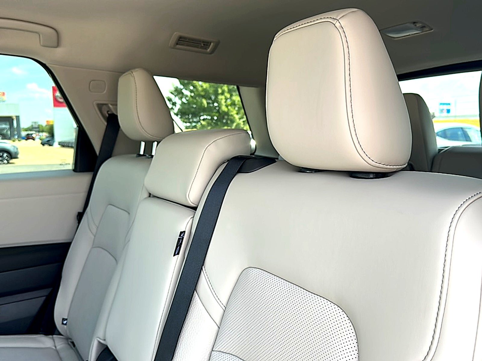 New 2026 Nissan Pathfinder SL FWD image 16