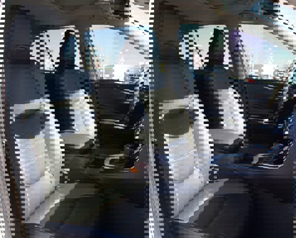 Used 2025 Toyota RAV4 XLE Premium image 23