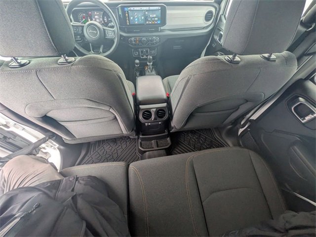 Used 2024 Jeep Wrangler Unlimited w/ Convenience Group image 27
