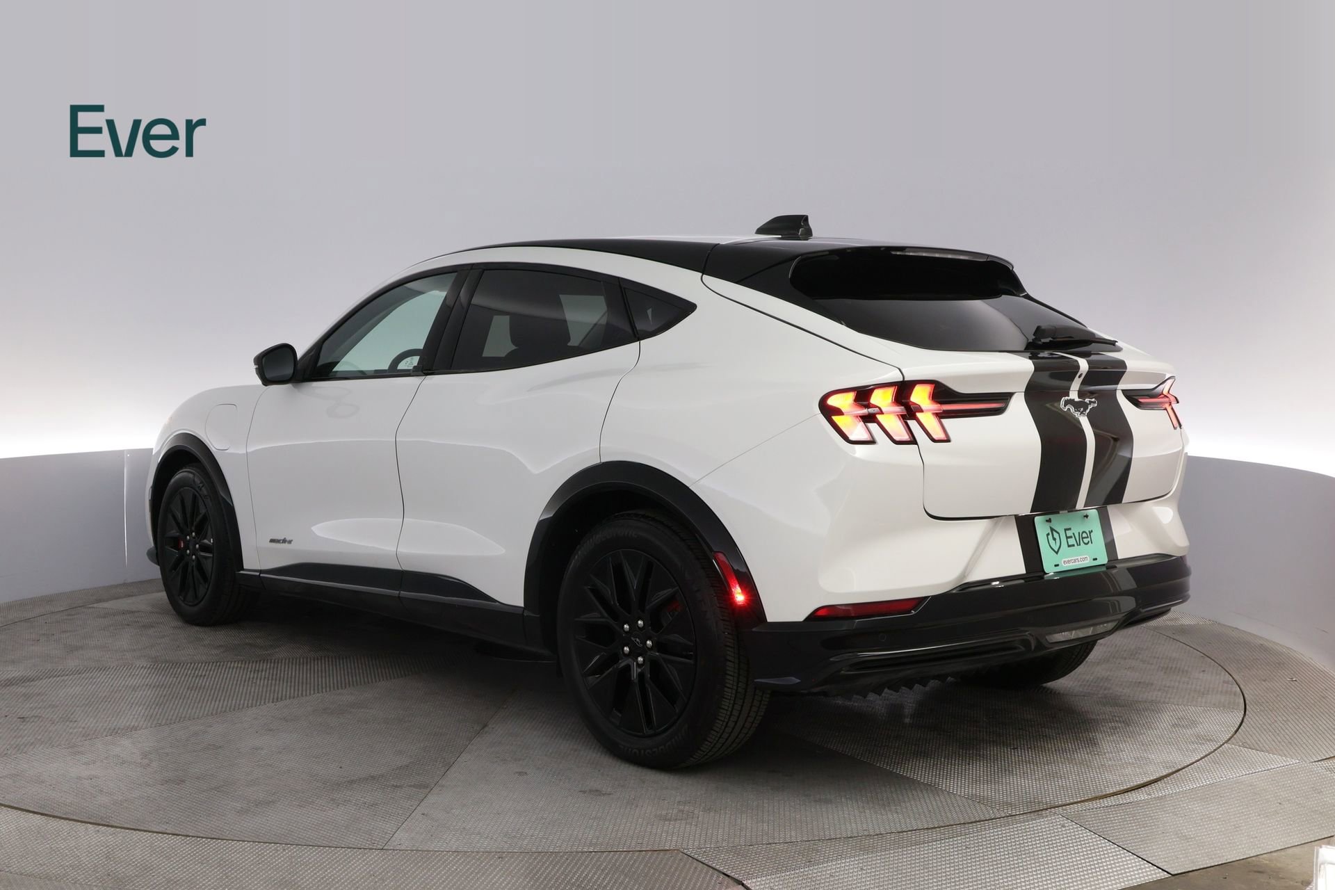 Used 2025 Ford Mustang Mach-E Premium w/ Sport Appearance Package image 17