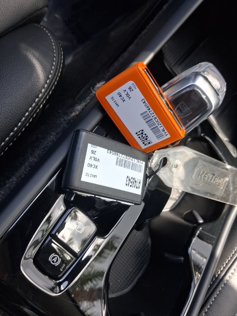 Certified 2026 Volvo XC40 B5 Plus AWD/4WD image 24