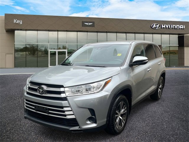 Used 2019 Toyota Highlander LE
