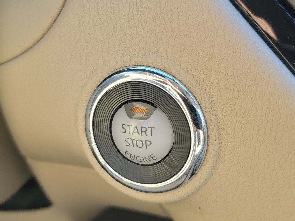 Used 2015 Nissan Pathfinder S FWD image 25