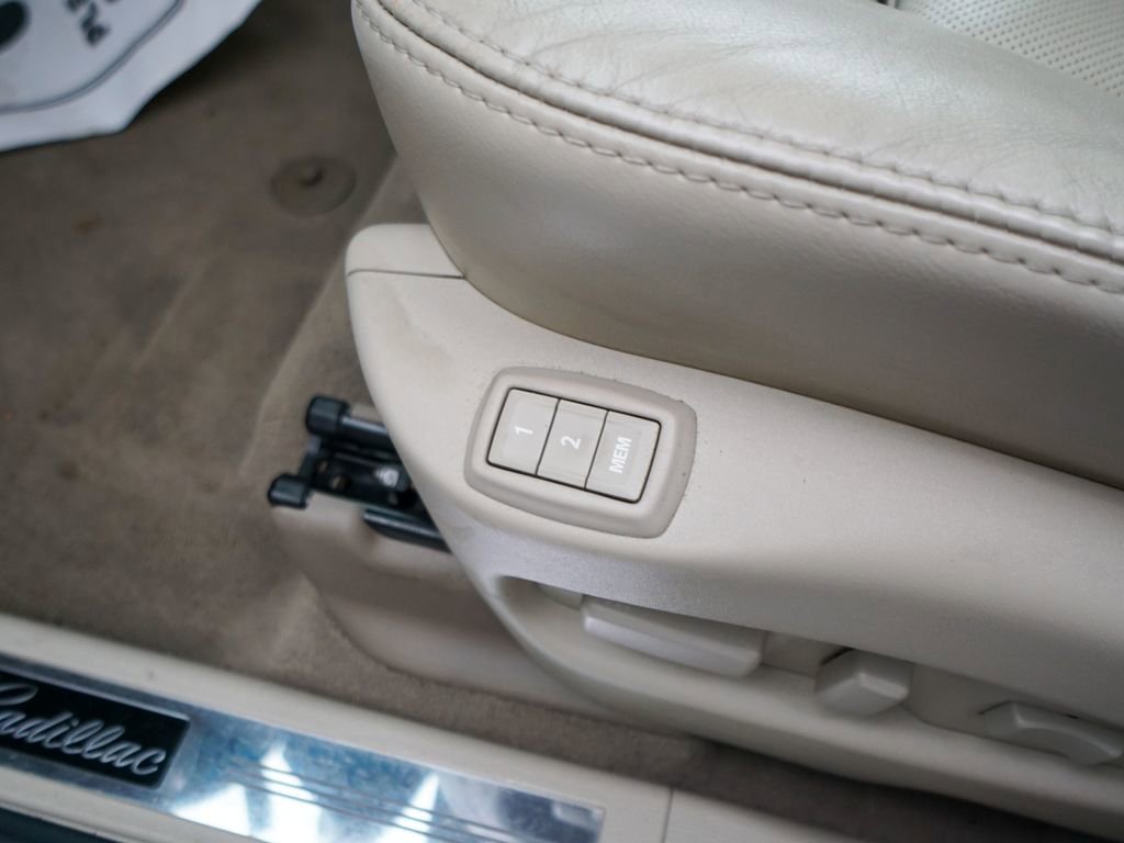 Used 2016 Cadillac SRX Performance w/ Driver Awareness Package image 15