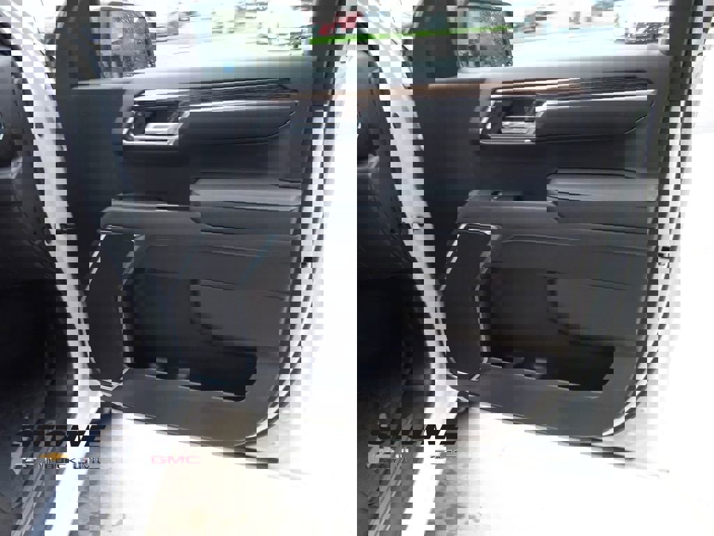 New 2026 GMC Sierra 1500 Elevation image 30