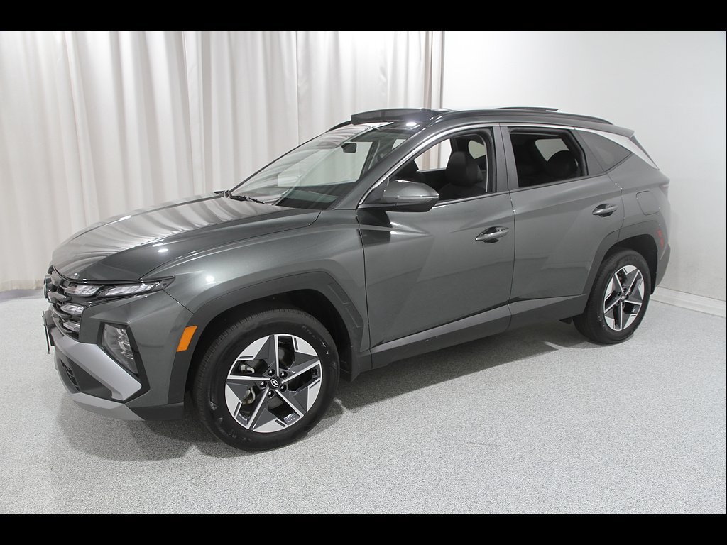 Certified 2025 Hyundai Tucson SEL AWD/4WD image 3