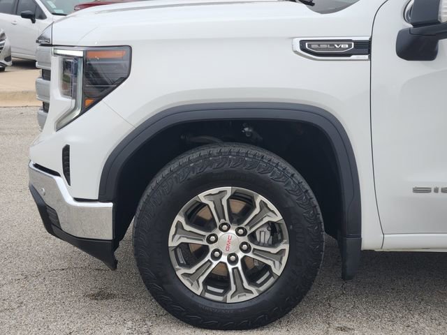 Used 2024 GMC Sierra 1500 SLE w/ Preferred Package image 5