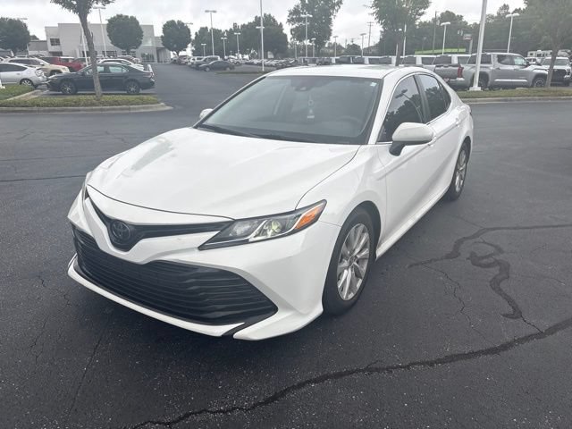 Used 2020 Toyota Camry LE FWD image 10