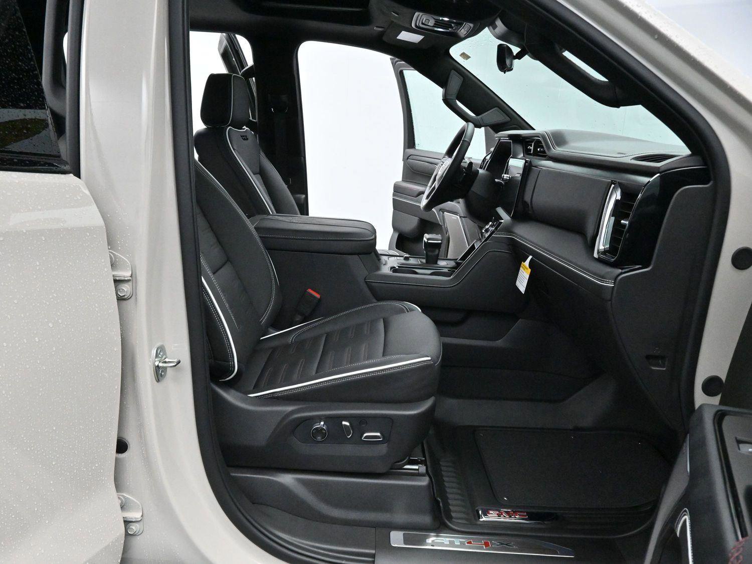 Used 2026 GMC Sierra 1500 AT4X image 32