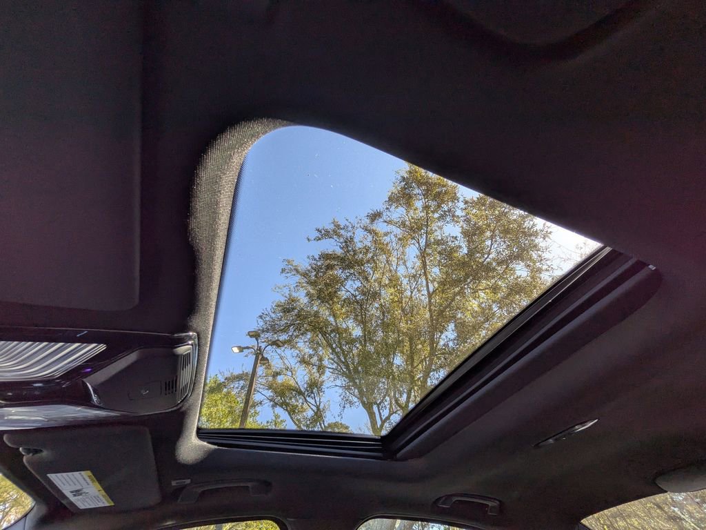 Used 2022 BMW 330i xDrive Sedan w/ M Sport Package image 20