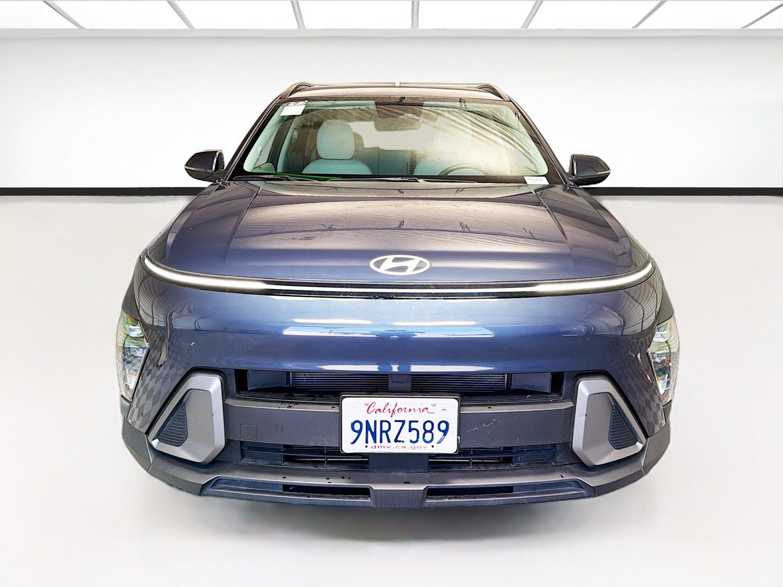Used 2024 Hyundai Kona SEL FWD image 2