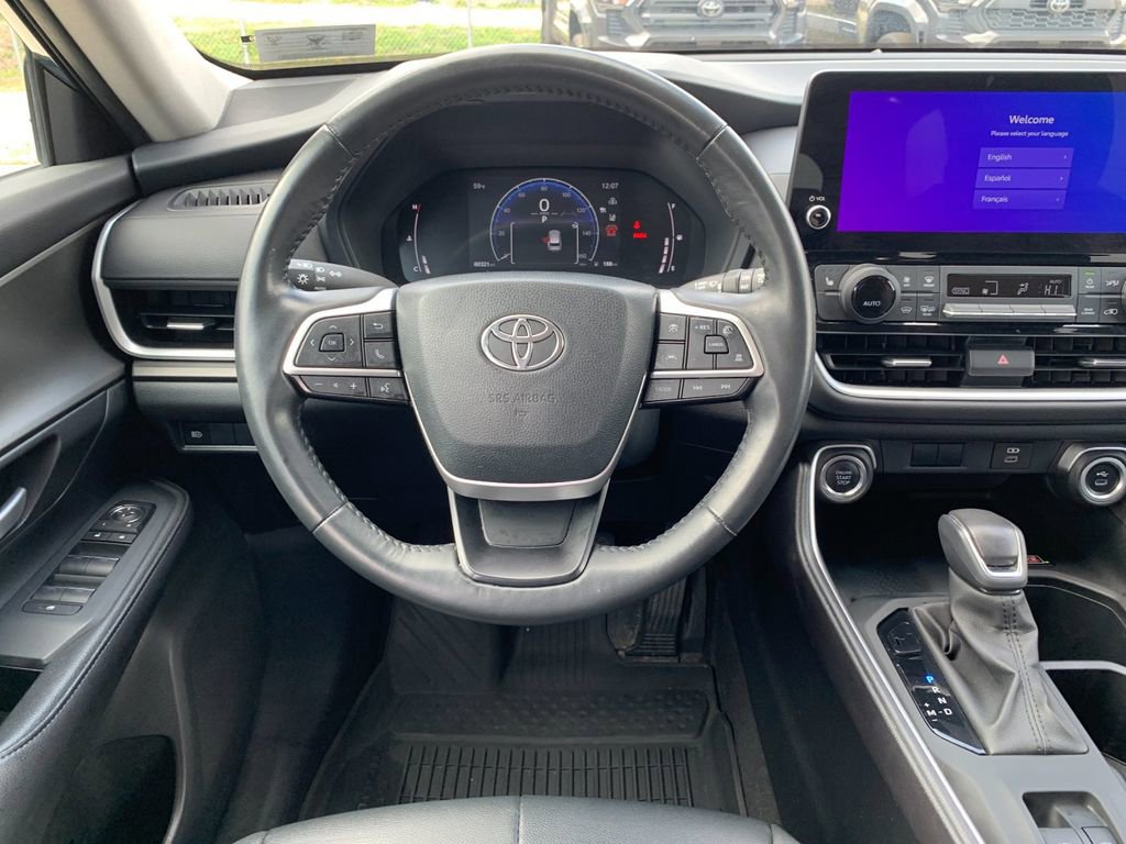 Used 2024 Toyota Grand Highlander XLE image 17