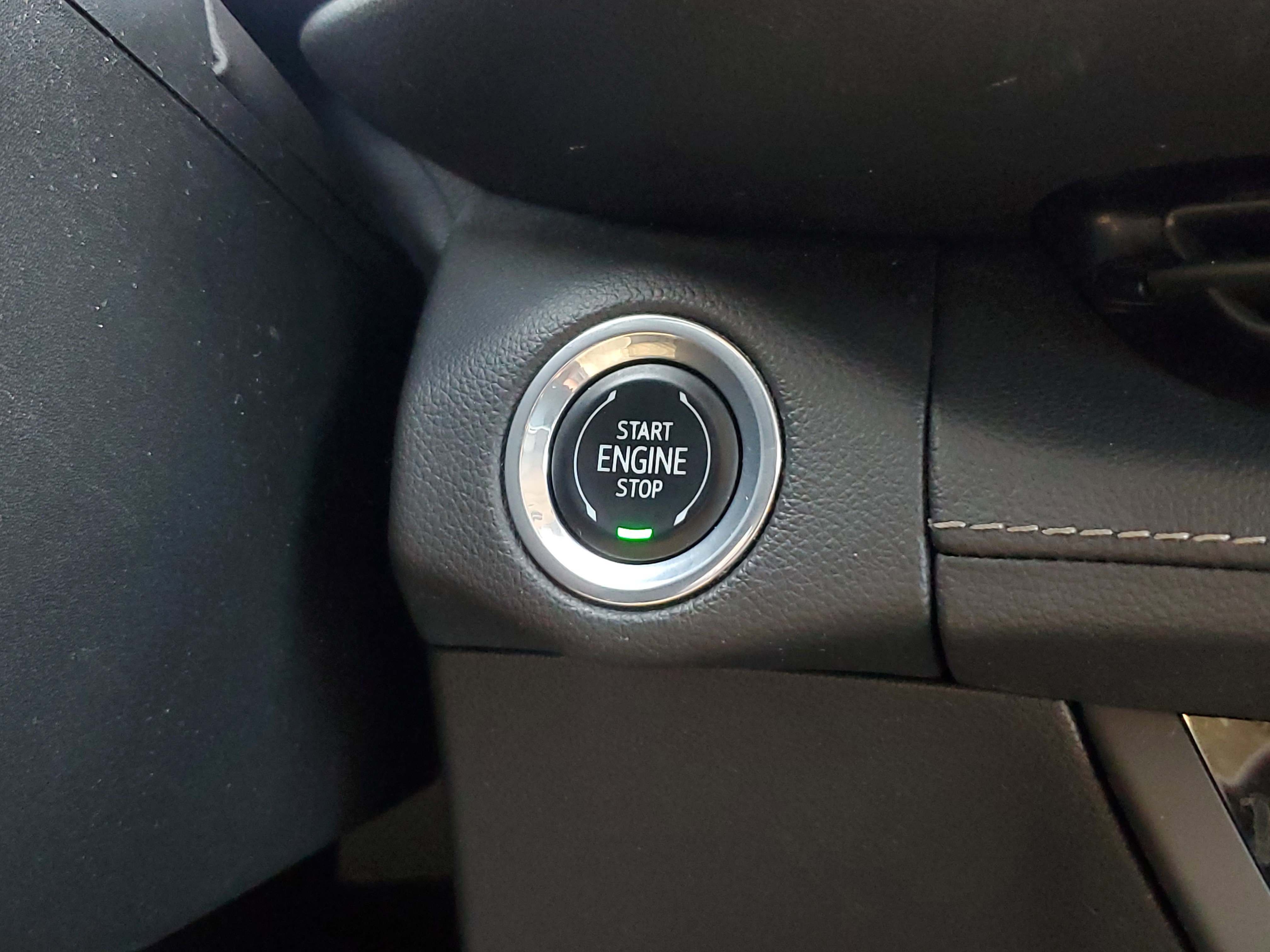 Used 2023 Buick Envision Essence w/ Sport Touring Package image 34