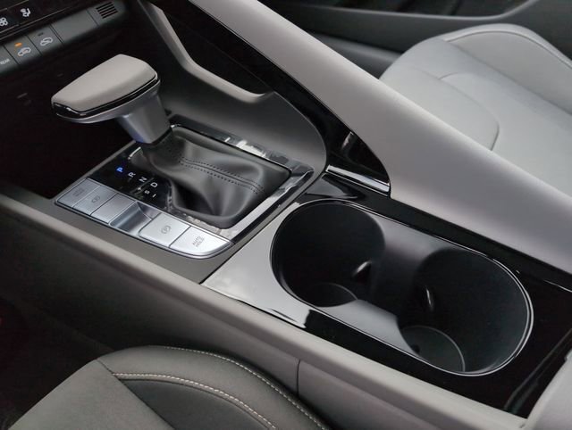 New 2026 Hyundai Elantra Hybrid FWD image 16