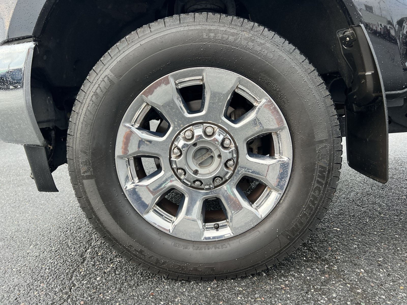 Used 2019 Ford F350 Lariat w/ Lariat Ultimate Package AWD/4WD image 12