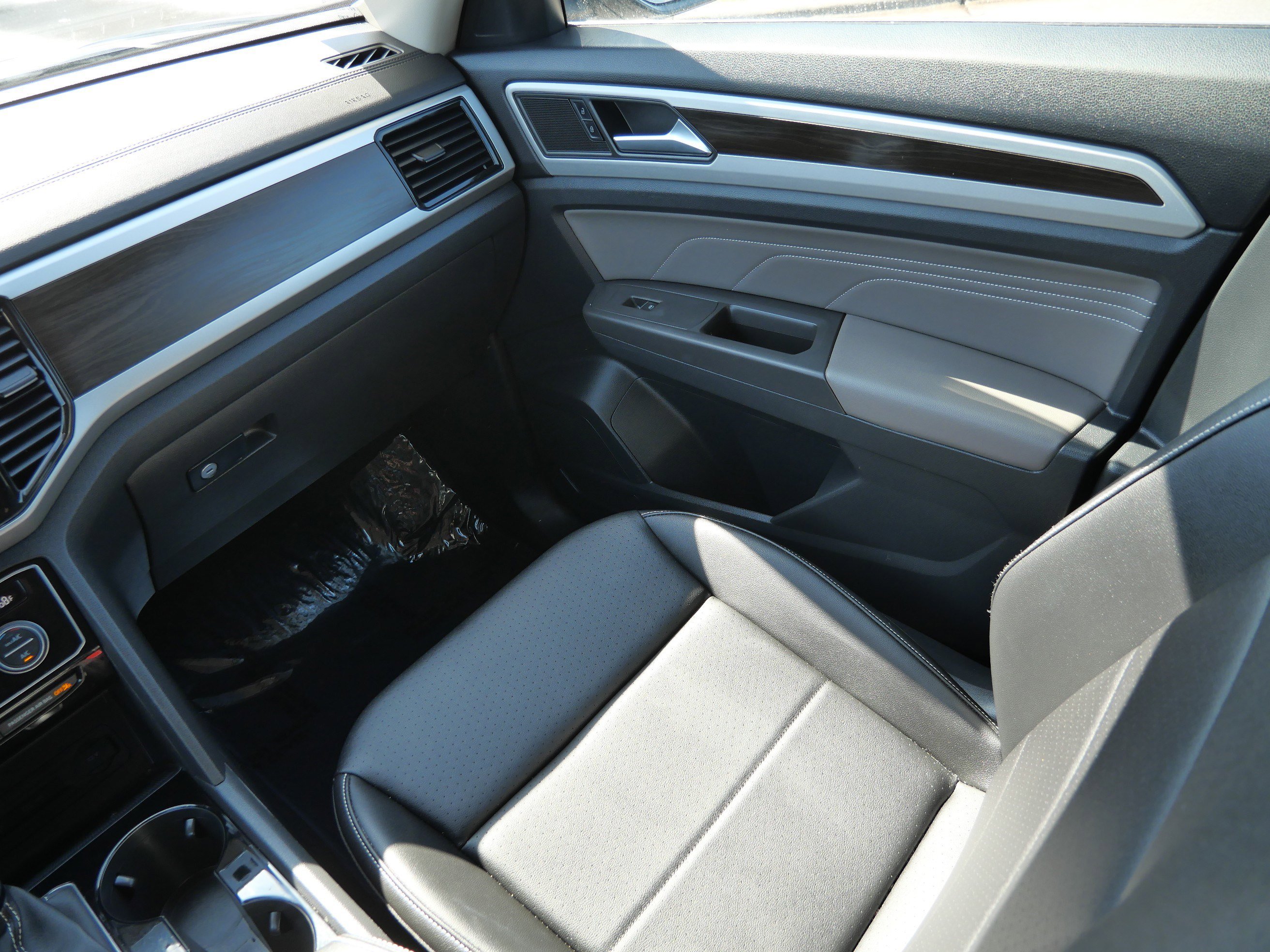 Certified 2022 Volkswagen Atlas SE AWD/4WD image 11