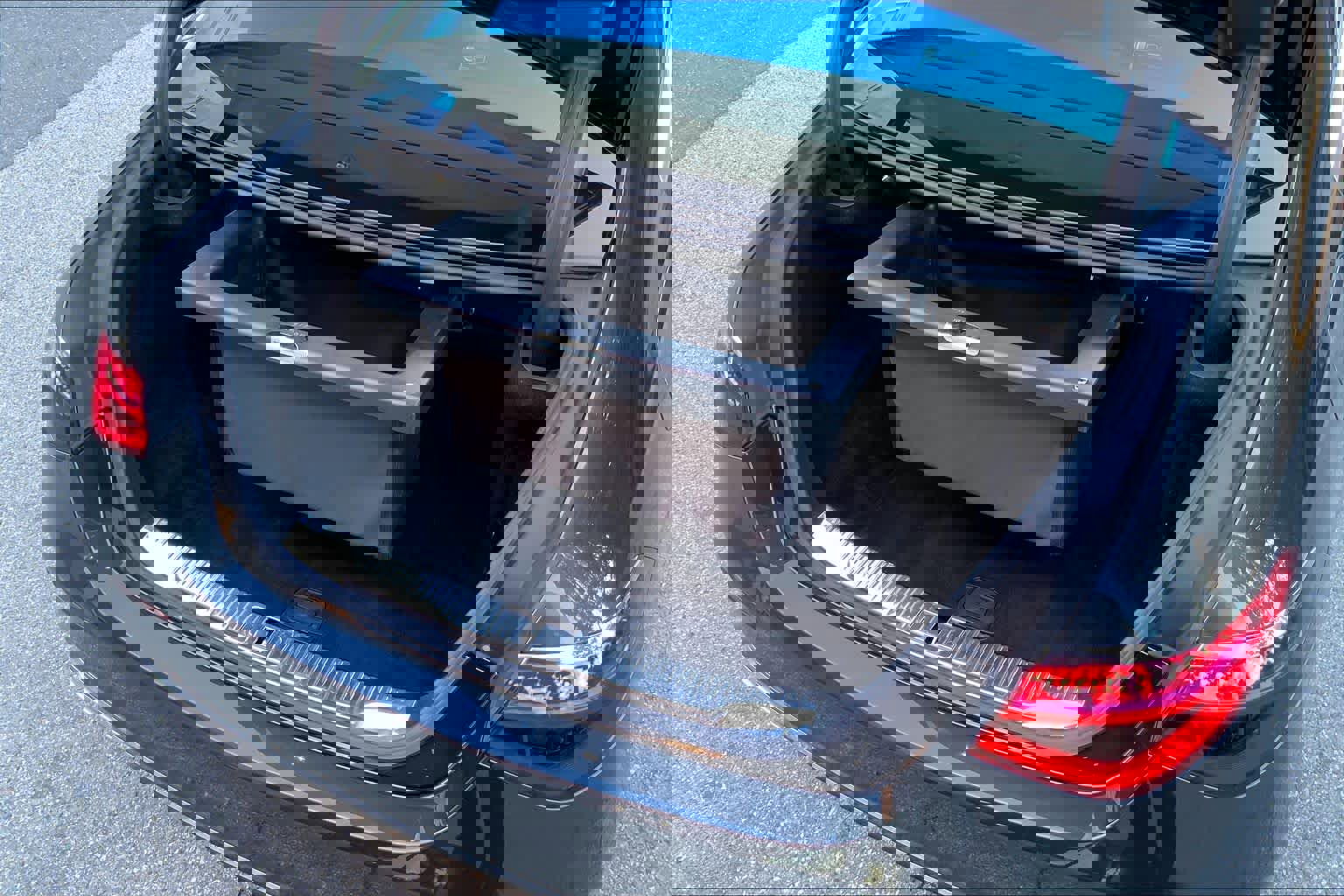 Certified 2023 Mercedes-Benz S 580 4MATIC Sedan image 32