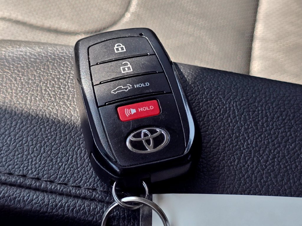 Used 2024 Toyota Tundra SR5 w/ Advanced Technology Package AWD/4WD image 35