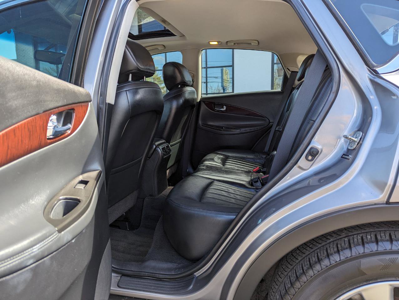 Used 2010 INFINITI EX35 Journey image 39