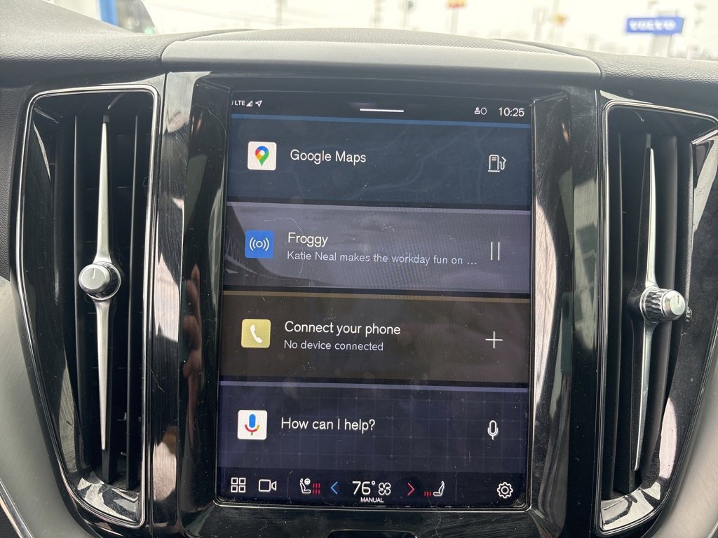 Certified 2023 Volvo XC60 B5 Plus w/ Climate Package image 20