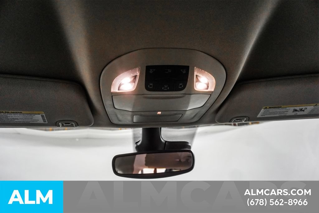 Used 2023 Chrysler Pacifica Touring-L FWD image 47