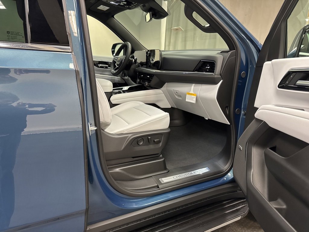 New 2026 Chevrolet Tahoe Premier w/ Sun And Tow Package image 16