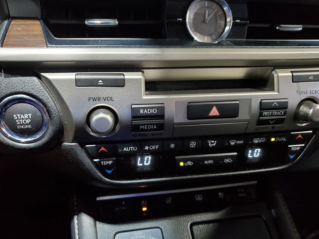 Used 2016 Lexus ES 350 FWD image 30