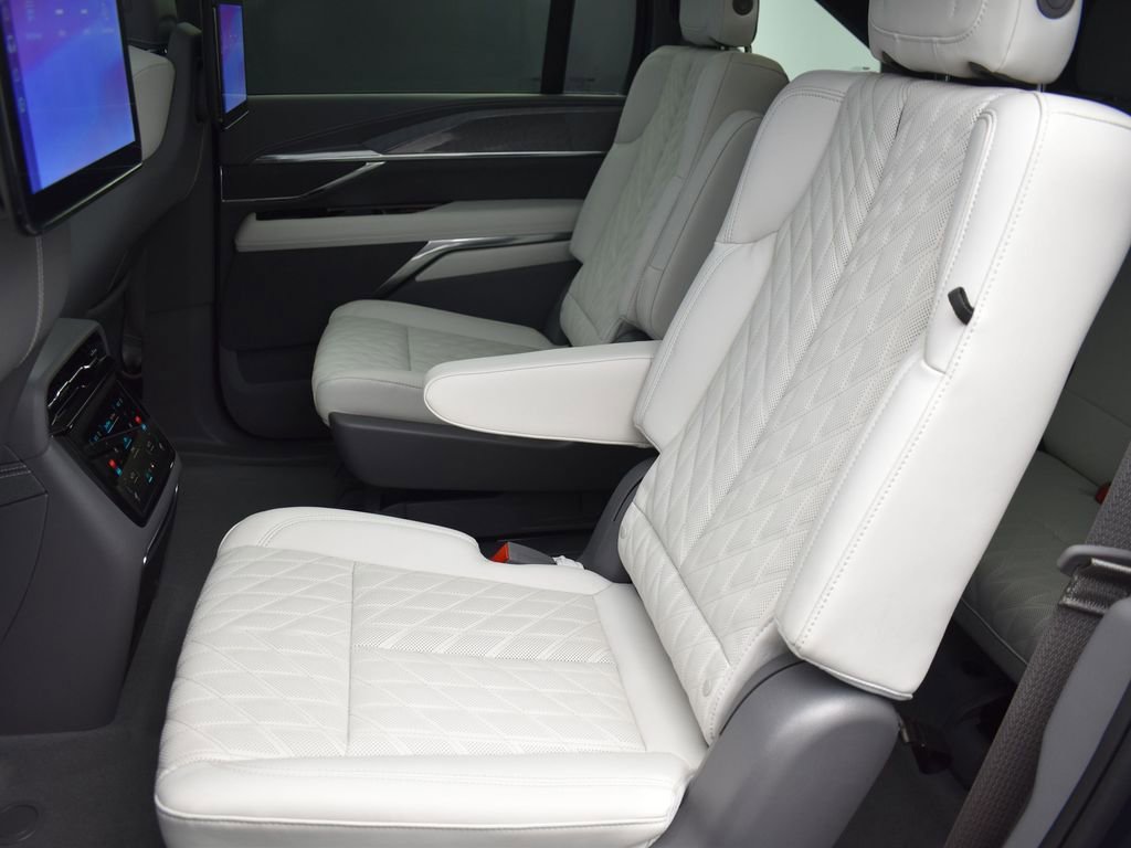 Certified 2025 Cadillac Escalade IQ Sport 1 AWD/4WD image 28
