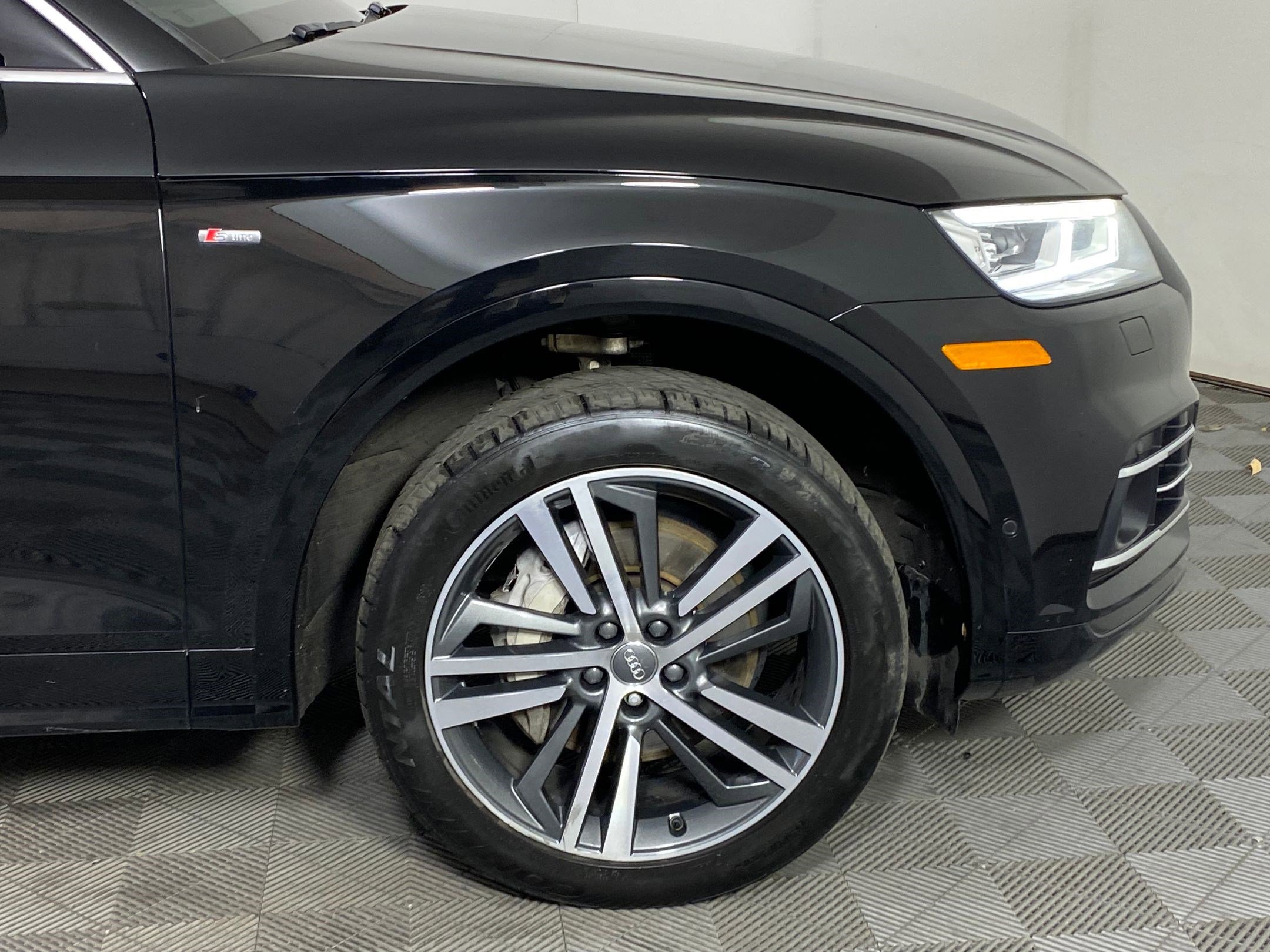 Used 2020 Audi Q5 e Prestige image 10