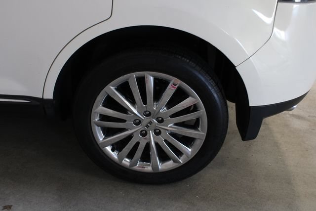 Used 2012 Lincoln MKX AWD image 30