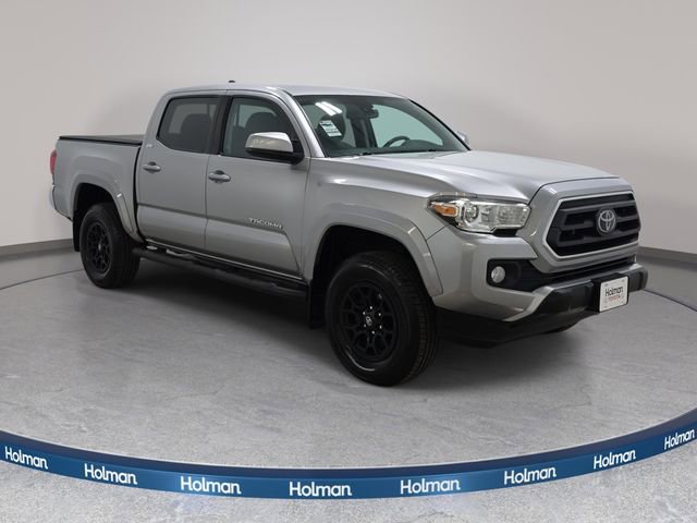 Certified 2021 Toyota Tacoma SR5 AWD/4WD image 4
