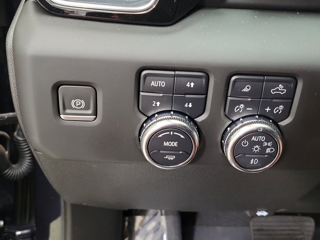 Certified 2024 GMC Sierra 3500 Denali Ultimate image 17