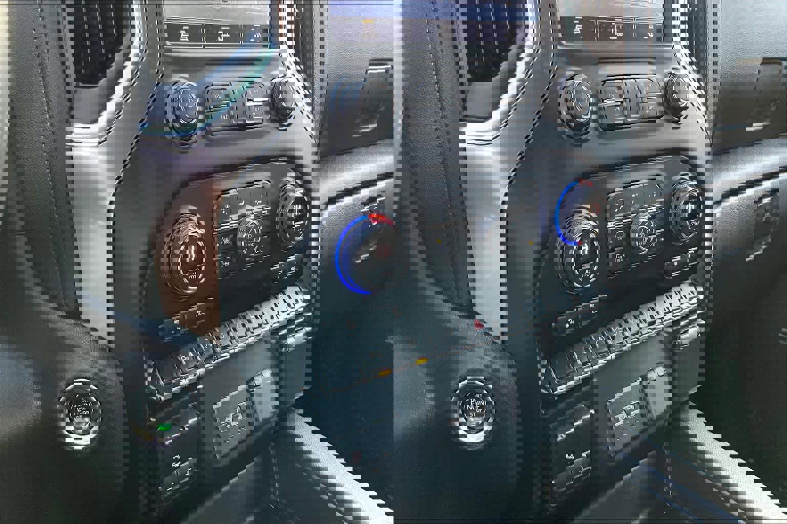 Used 2021 Chevrolet Silverado 1500 LT Trail Boss w/ Convenience Package II image 30