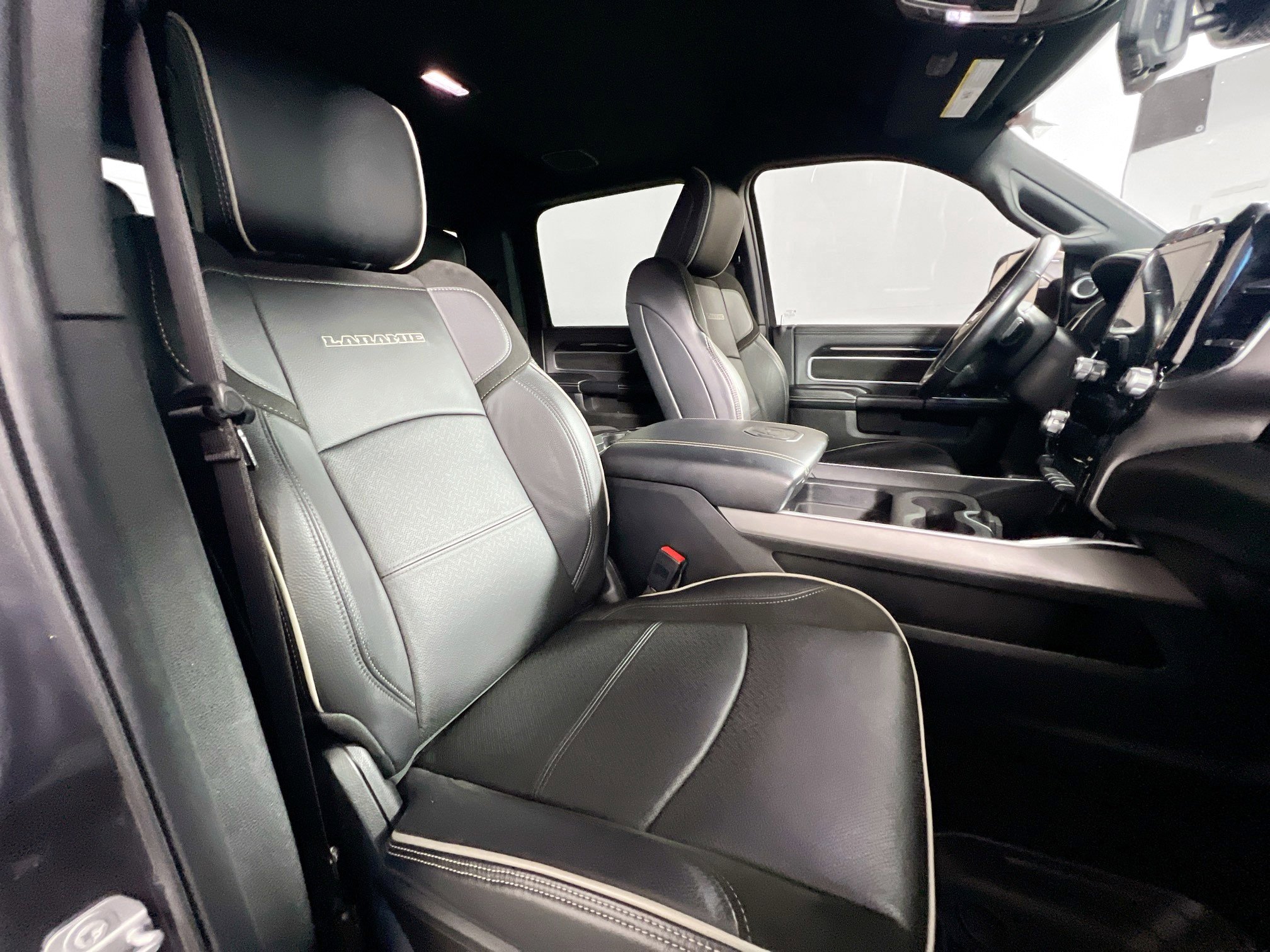 Used 2022 RAM 2500 Laramie image 31