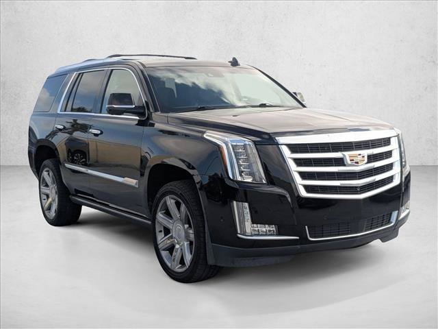 Used 2018 Cadillac Escalade Premium Luxury AWD/4WD image 3