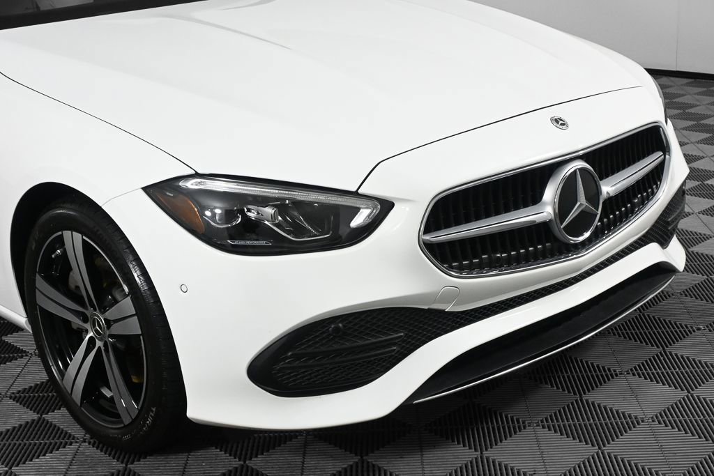 Used 2025 Mercedes-Benz C 300 Sedan image 34