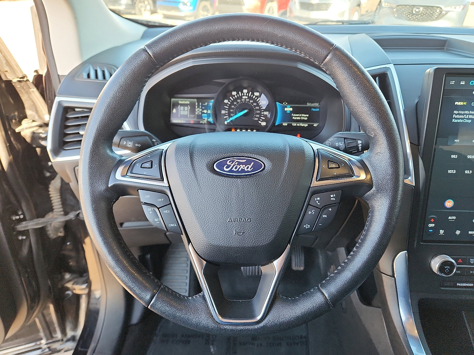 Used 2022 Ford Edge Titanium image 17