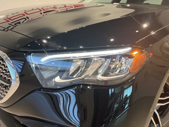 Used 2025 Mercedes-Benz E 350 4MATIC Sedan image 13