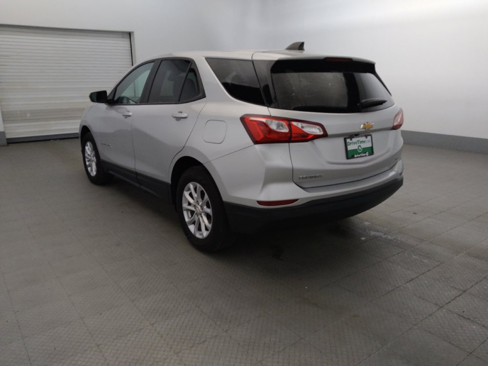 Used 2020 Chevrolet Equinox LS w/ LPO, Cargo Package AWD/4WD image 5
