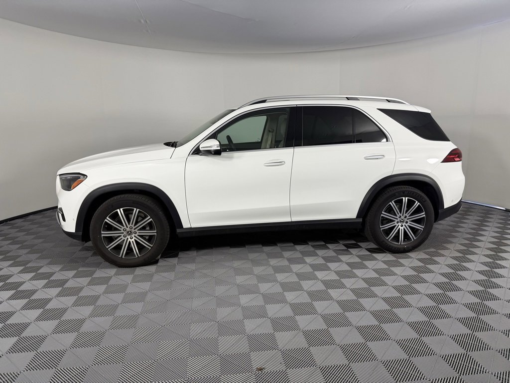 Certified 2025 Mercedes-Benz GLE 350 4MATIC image 4