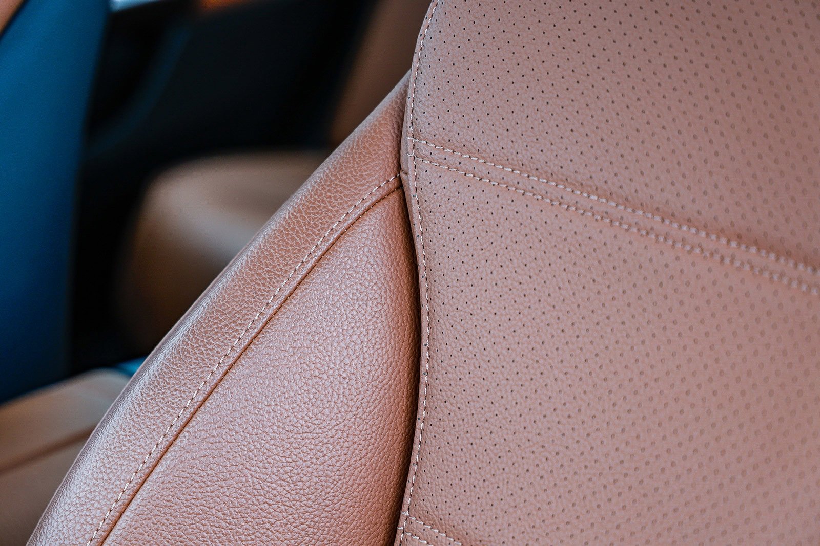 Certified 2025 Mercedes-Benz C 300 Sedan image 25