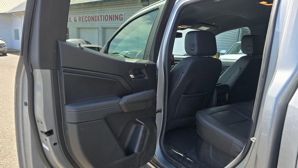 Used 2023 GMC Canyon Elevation w/ Elevation Premium Package image 15