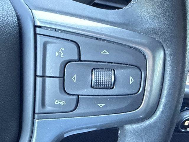 Used 2023 Chevrolet Silverado 1500 LT AWD/4WD image 13