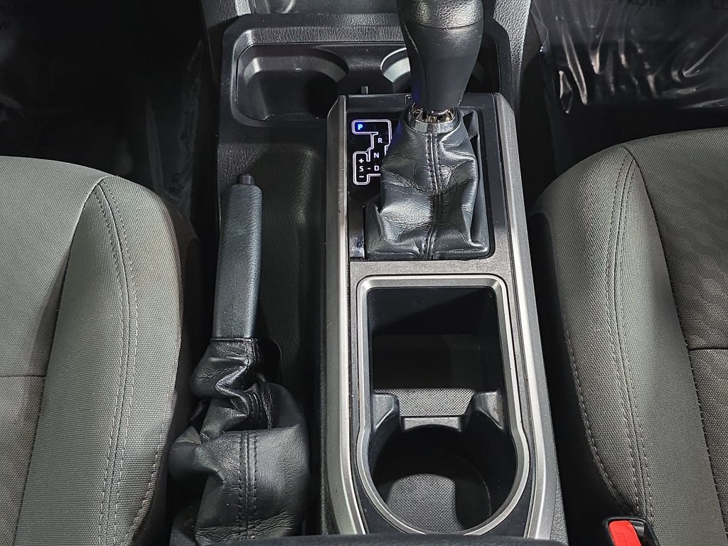 Used 2021 Toyota Tacoma SR5 RWD image 20