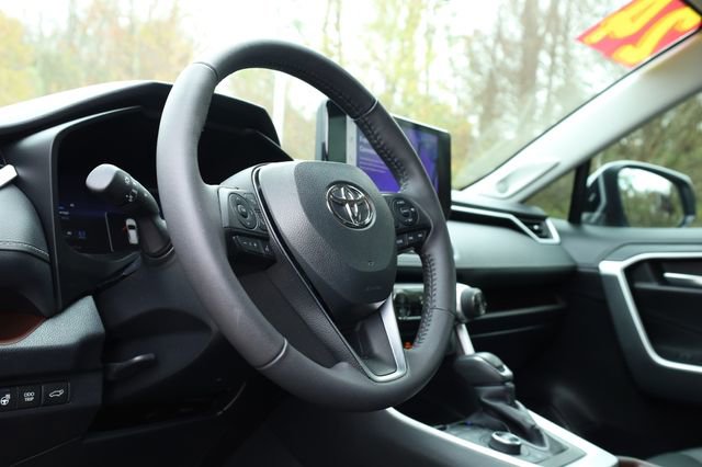 Used 2024 Toyota RAV4 Limited w/ Weather Package image 4