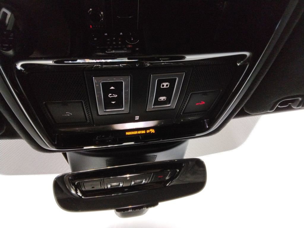 Used 2020 Land Rover Range Rover Long Wheelbase HSE image 29