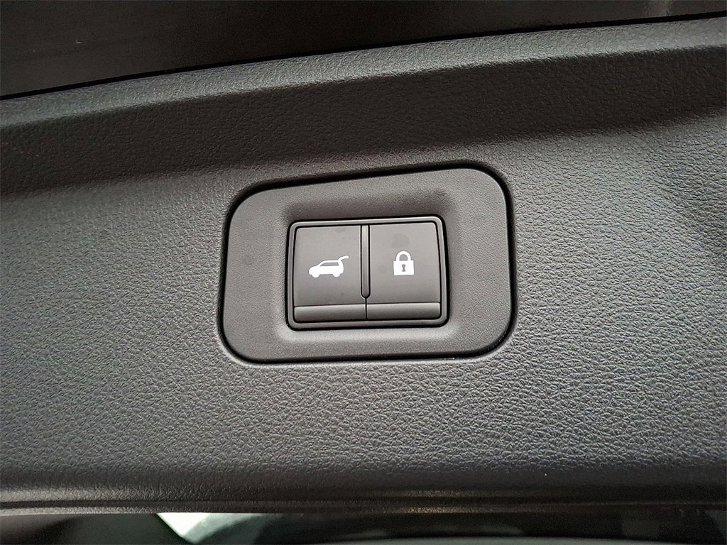 Used 2025 Nissan Armada PRO-4X image 28