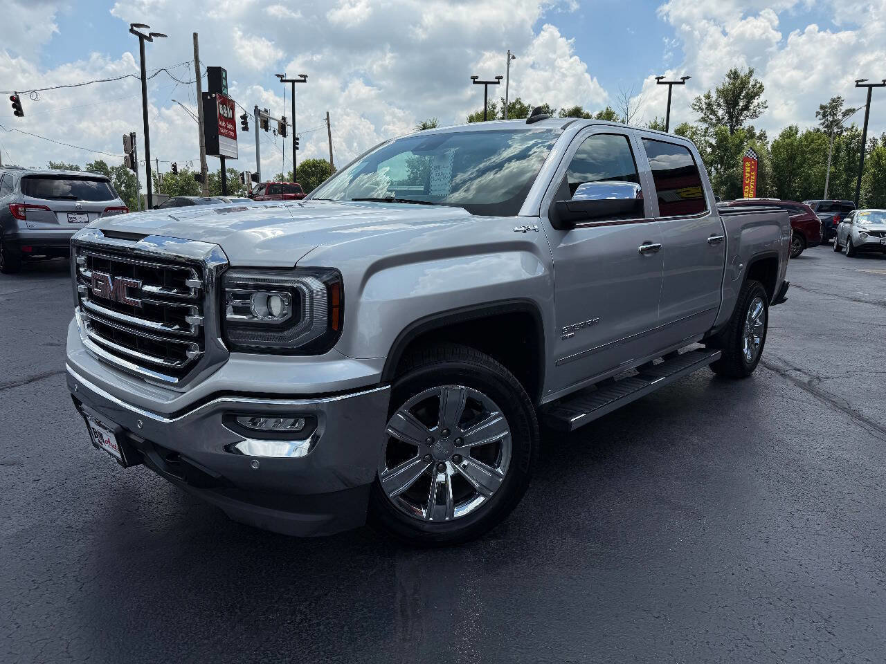 Used 2018 GMC Sierra 1500 SLT image 3