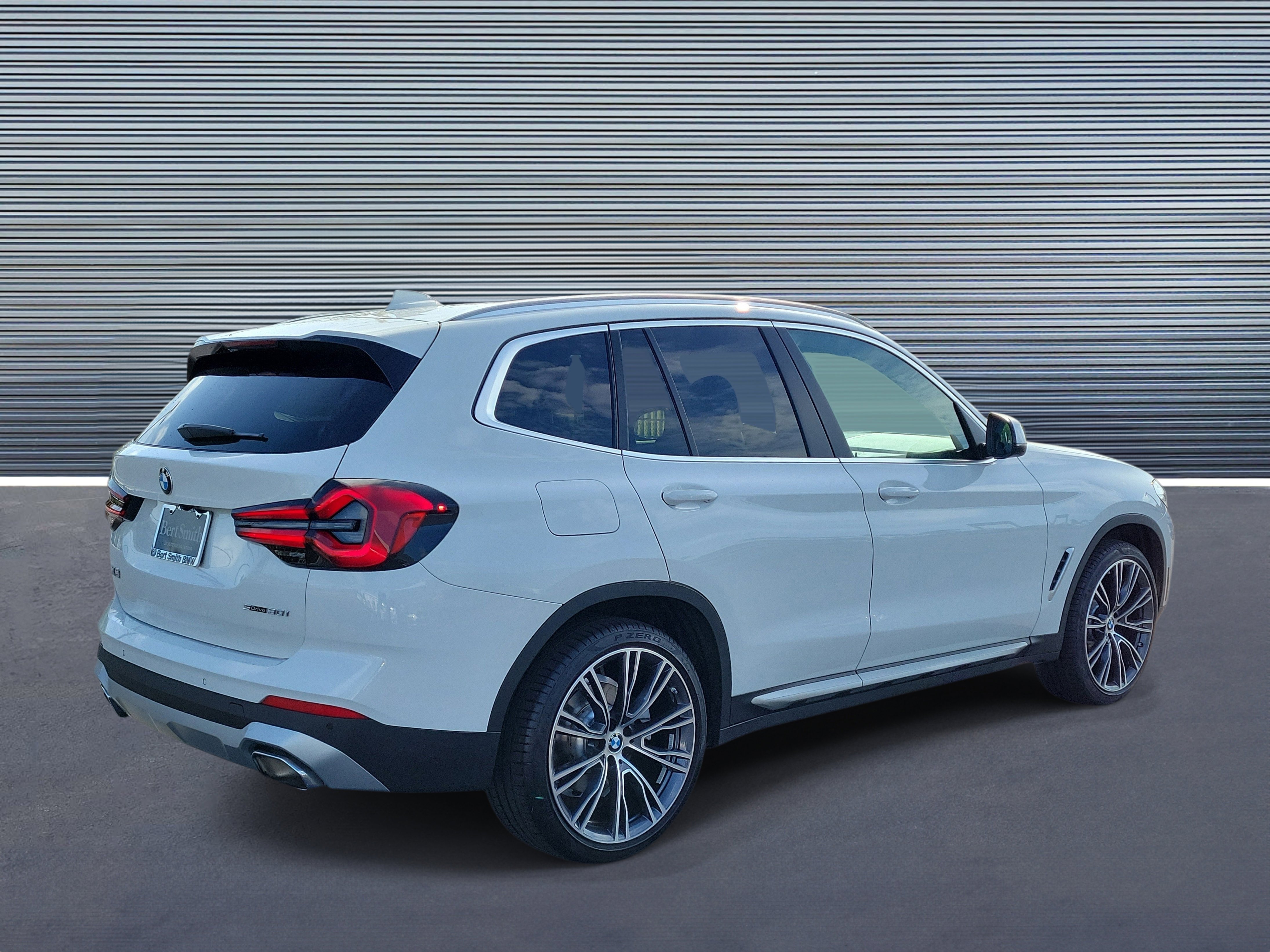 Used 2024 BMW X3 sDrive30i w/ Convenience Package image 3