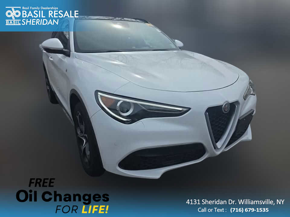 Used 2023 Alfa Romeo Stelvio Ti image 1